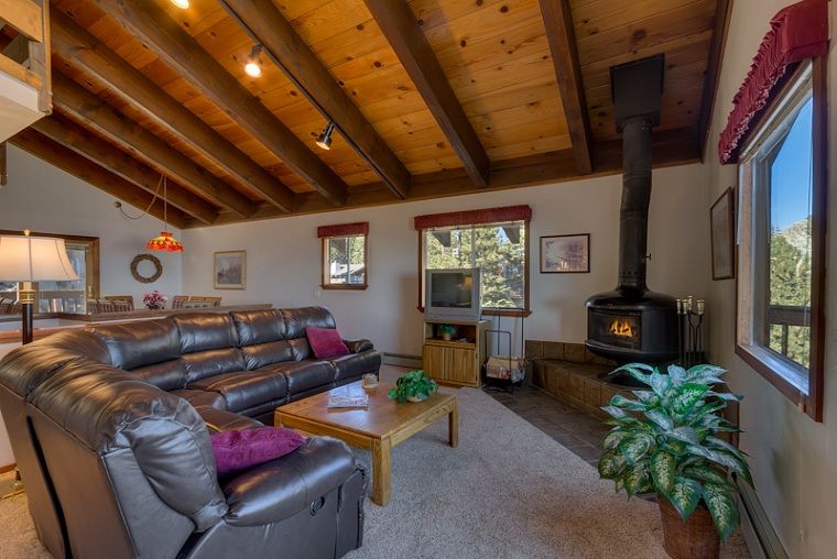 Large South Lake Tahoe Vacation Rental | Tahoe Vacation Rental For Large Party