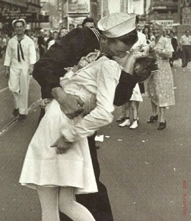 post war kiss