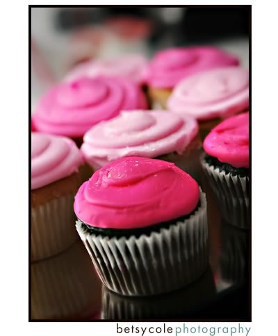 CUPCAKES, YUM Pictures, Images and Photos