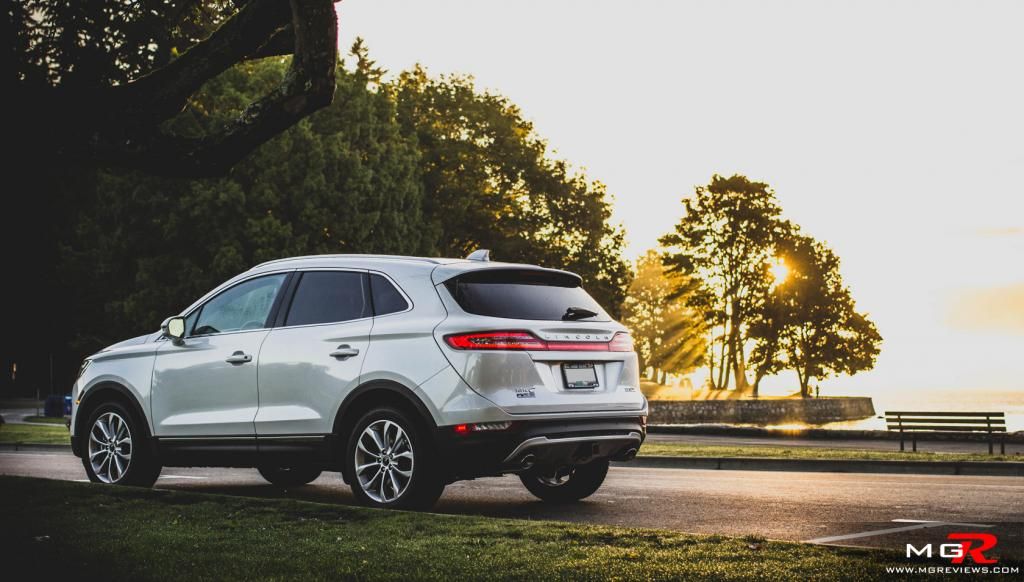 IMAGE: http://i687.photobucket.com/albums/vv240/vexor47/LincolnMKCtest-9copy_zps2bb20617.jpg